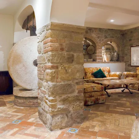 Appealing Holiday In With Sauna & Pool Collazzone